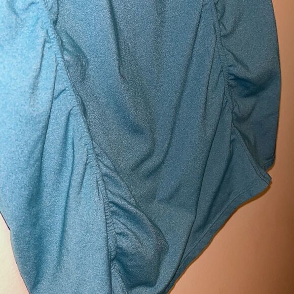 CUTE  ATHLETA MEDIUM STRAPPY TANK - Picture 7 of 7